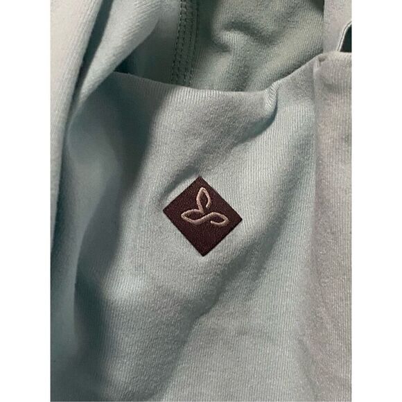 Prana Locano Bra Tank Top Womens M Ice Blue Stripe Racerback Gym Run Yoga - Picture 4 of 5